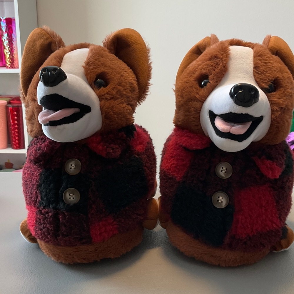 Adorable  American Eagle Brown and Red Plaid Corgi slippers
